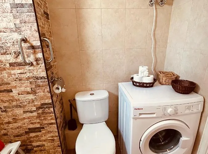 The Colors House, 639 Private *